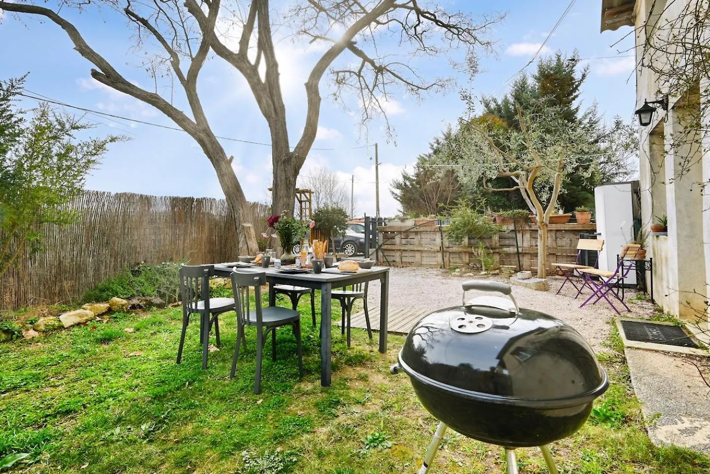 Eden L Jardin, Bbq, Duplex L Parking Gratuit & Super Wifi L Vue Panoramique Sainte-Victoire Apartment Aix-en-Provence