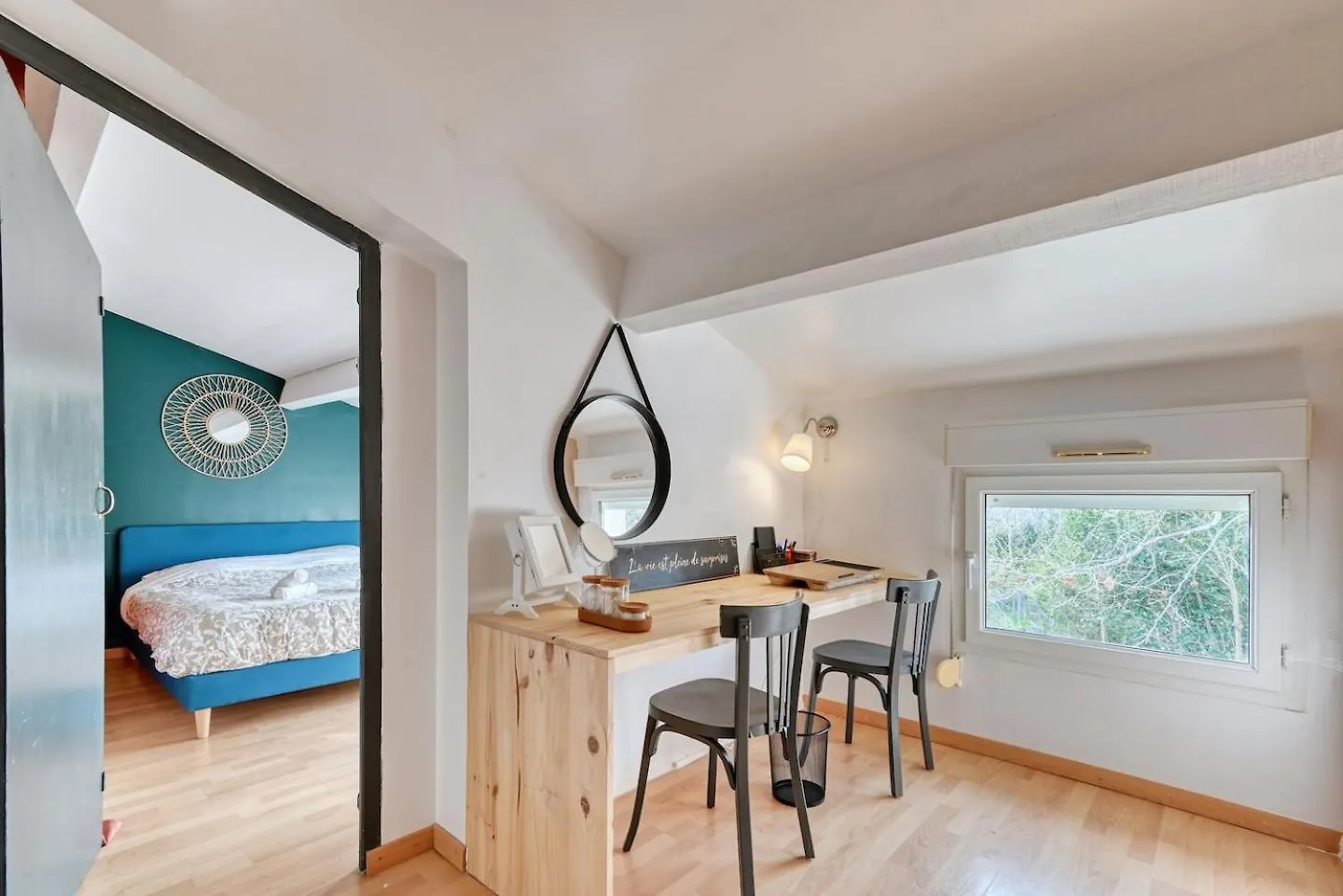 Eden L Jardin, Bbq, Duplex L Parking Gratuit & Super Wifi L Vue Panoramique Sainte-Victoire Apartment Aix-en-Provence